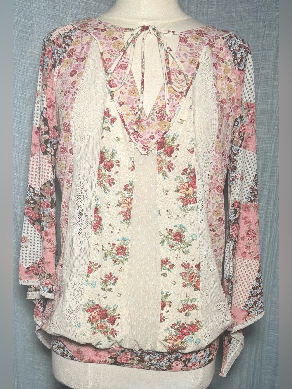 Vintage Express Patchwork Floral Lace-Trim Tunic - Cream & Pink